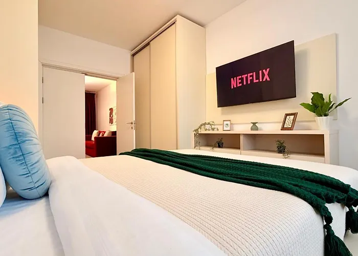 Serenity - Bright 2br On Calea Floreasca アパート *